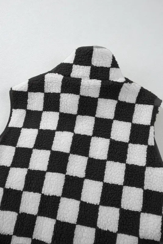 Cozycheck sherpa vest | black checkered warmth & style