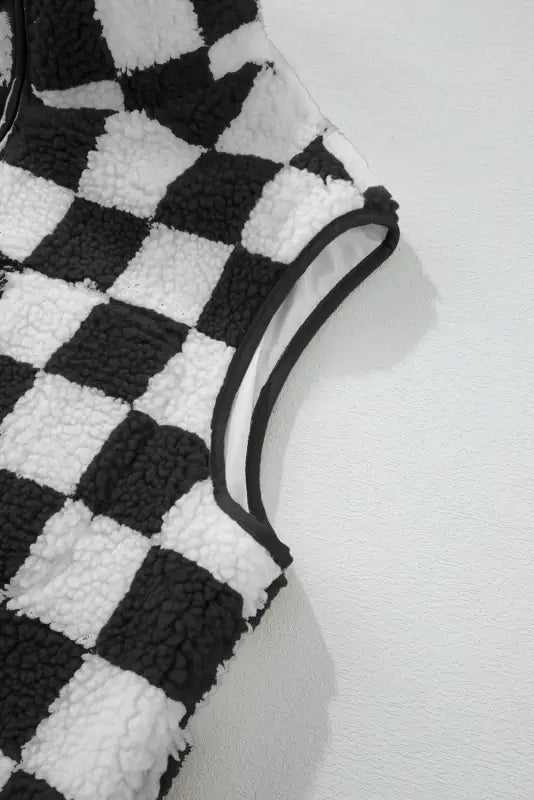 Cozycheck sherpa vest | black checkered warmth & style