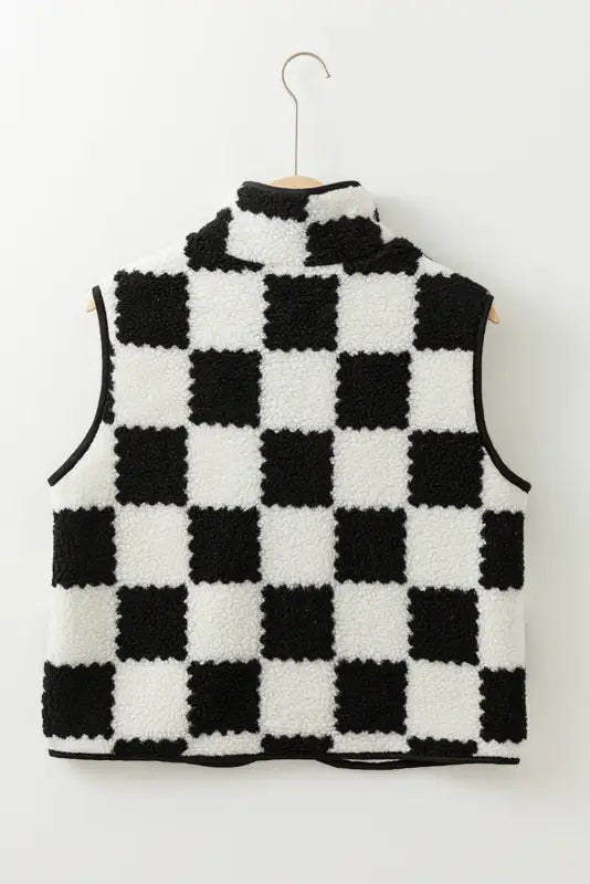 Cozycheck sherpa vest | black checkered warmth & style