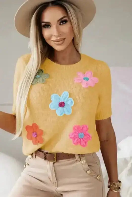 Cute Flower Applique Sweater - Yellow Cream Short Sleeve - Fashionfitz