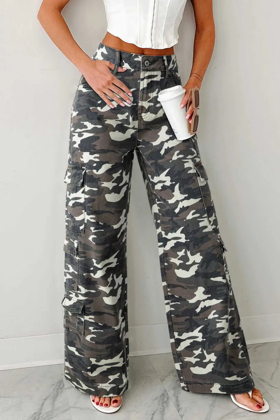 Gray camo cargo jeans for women with wide leg cut and high waist. Stylish utility denim pants with side pockets for casual outfits.