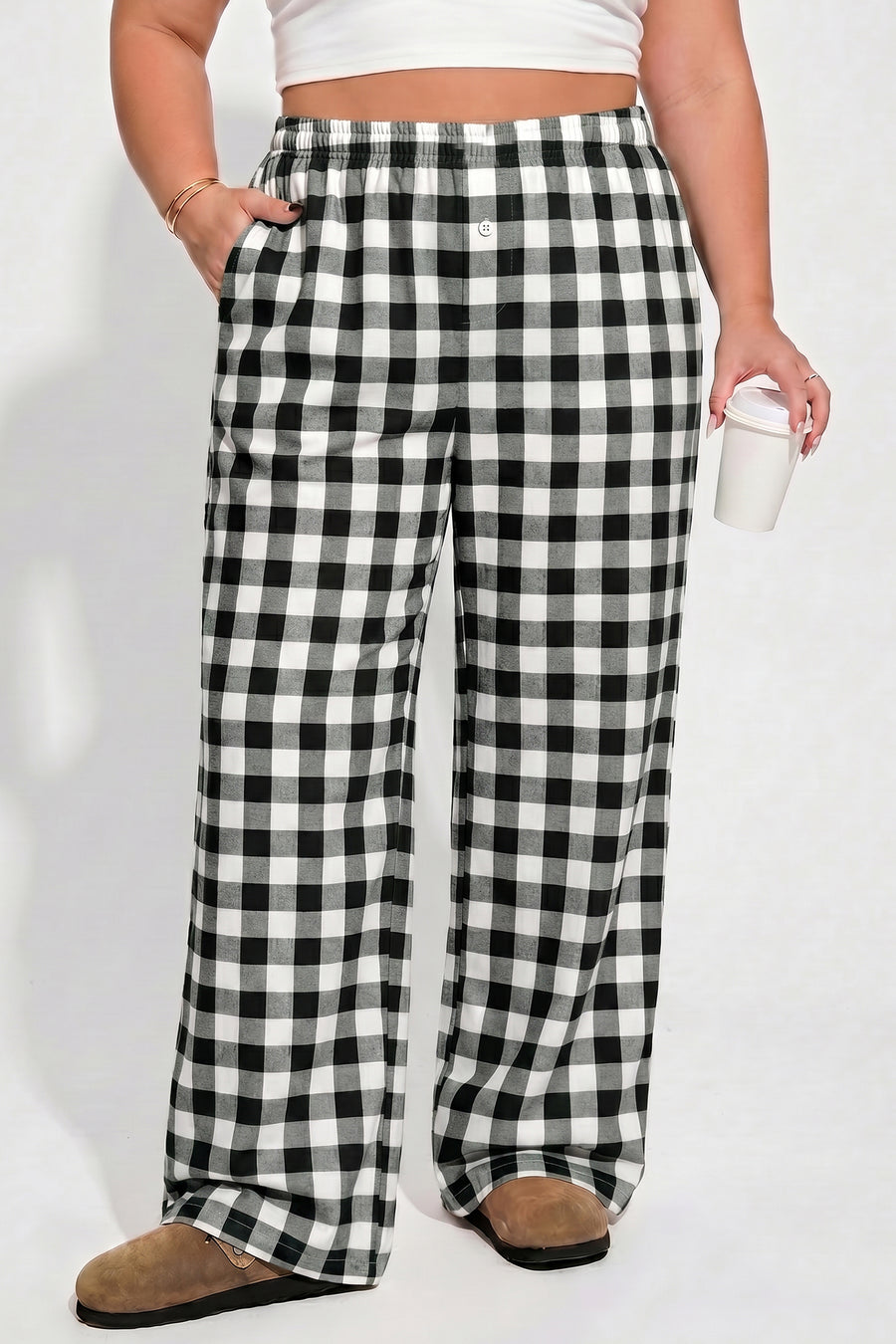 Plaid pattern elastic waist shift plus size trousers in black — front view