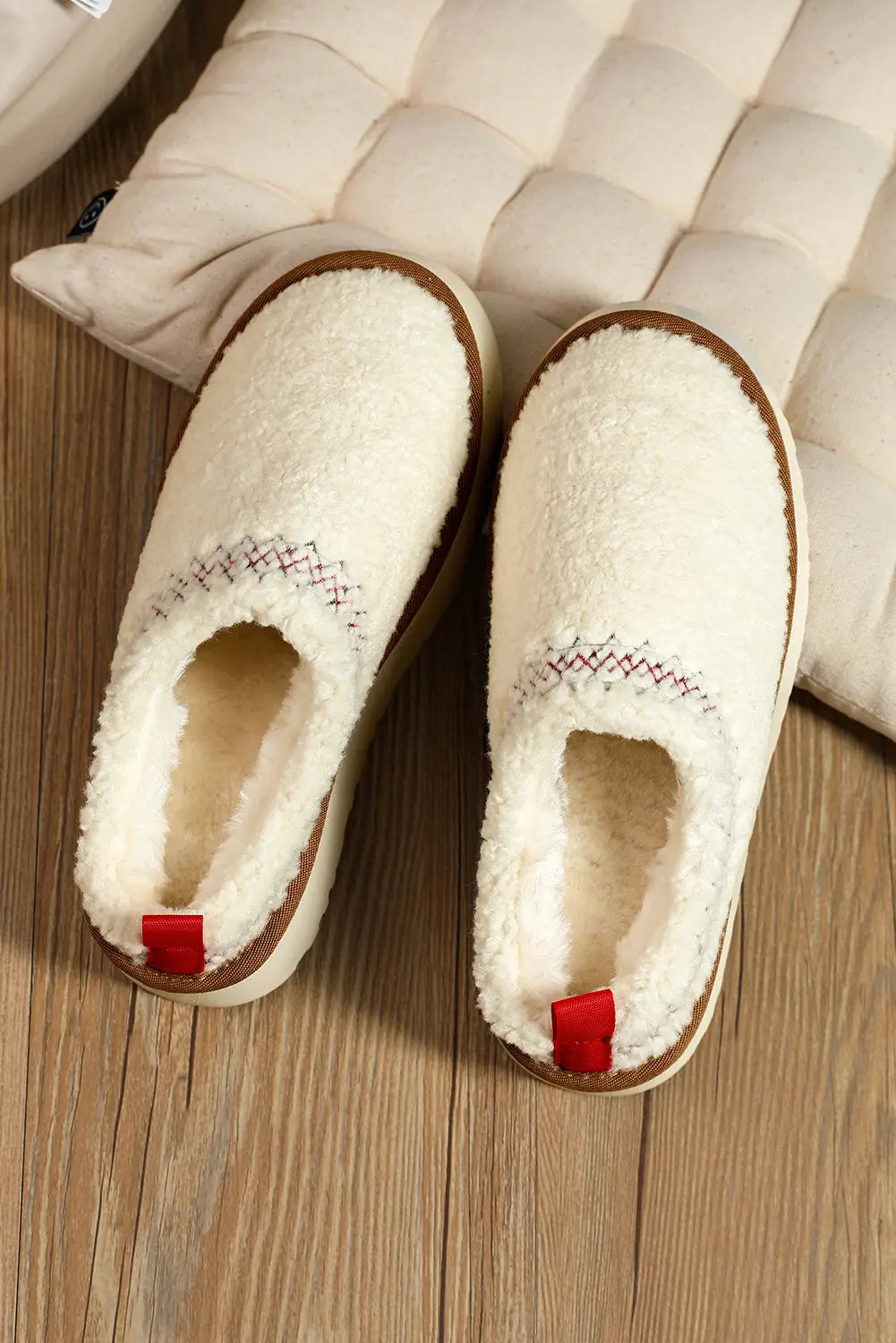 Embroidered sherpa plush winter slippers
