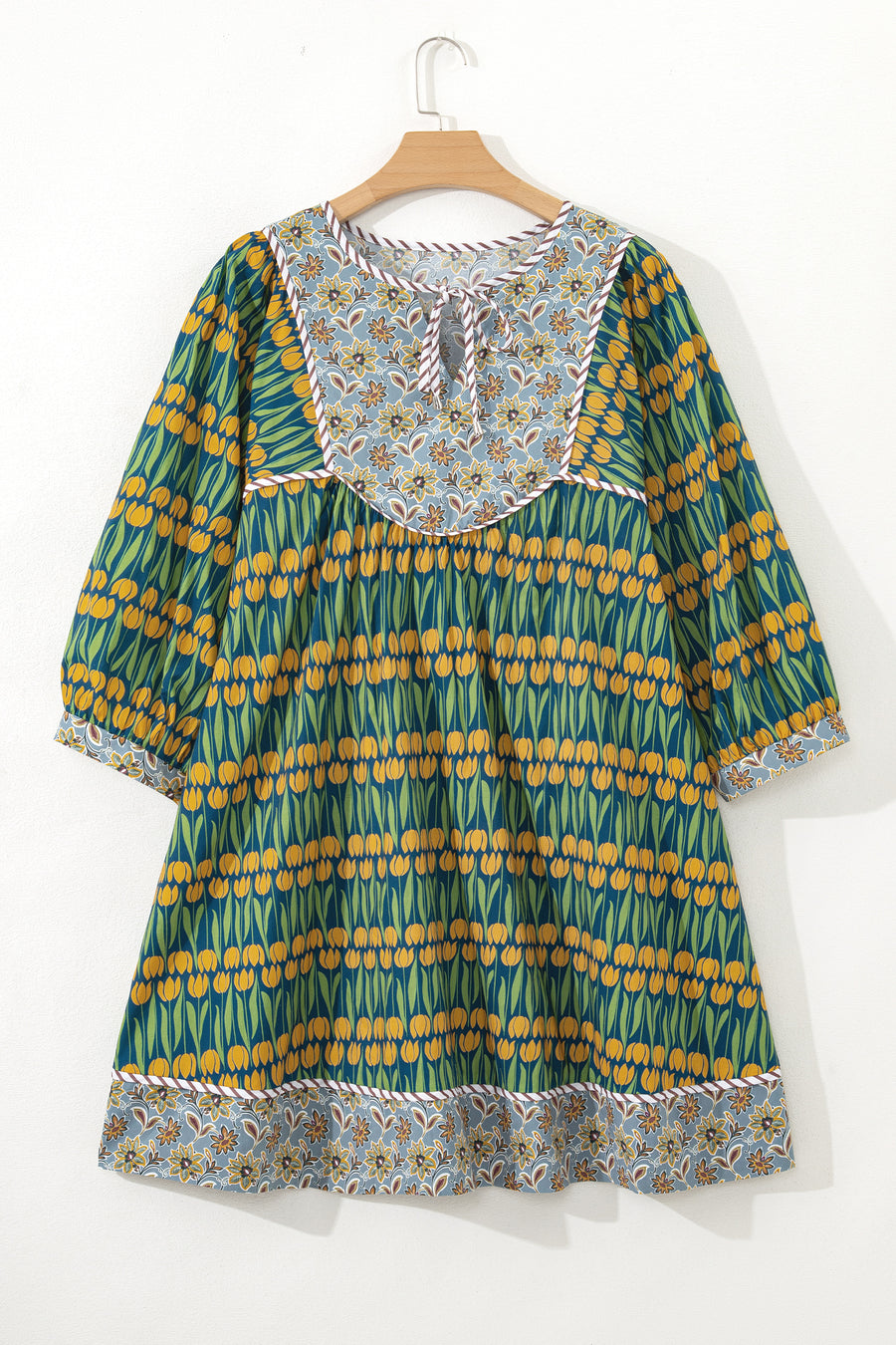 Green Plus Size Mixed Floral Print Striped Trim Loose Mini Dress