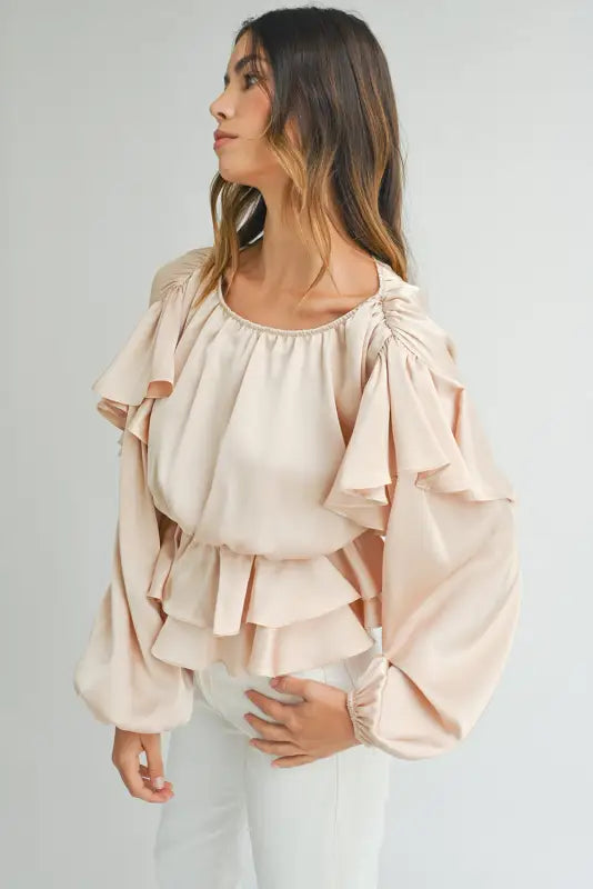 Elegant ruffled peplum blouse - retro chic | fashionfitz