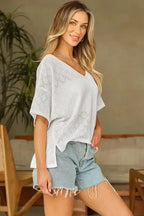 White V-Neck Knitted Flowy Blouse - Fashionfitz