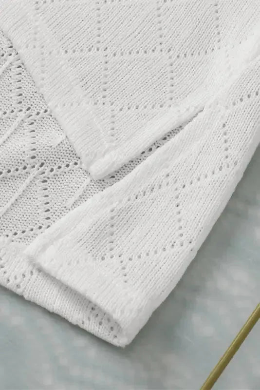 White V-Neck Knitted Flowy Blouse - Fashionfitz