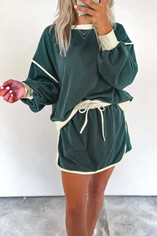 Evergreen contrast pullover and skort set| fashionfitz