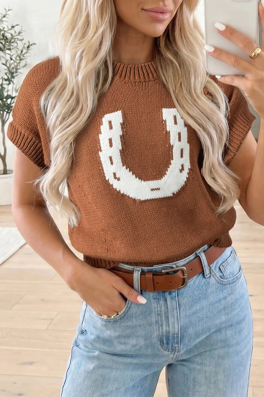 Chestnut western horseshoe print short sleeve knit top front view — Fashionfitz UK