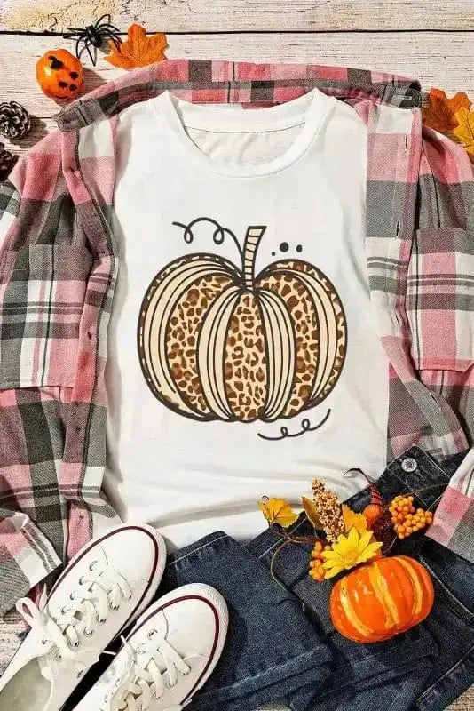 Graphic Tees Pumpkin & Leopard T-Shirt