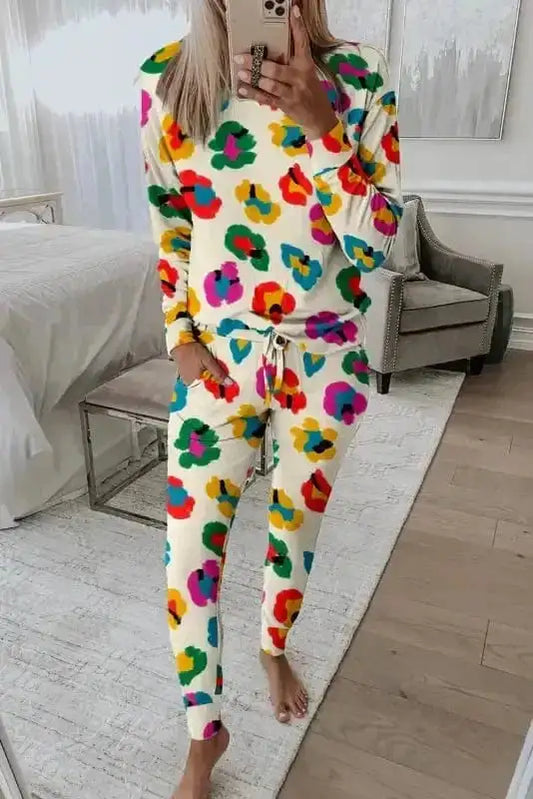 Loungewear Apricot / S / 95%Polyester+5%Elastane Savannah Sunset: Apricot Leopard Lounge Set