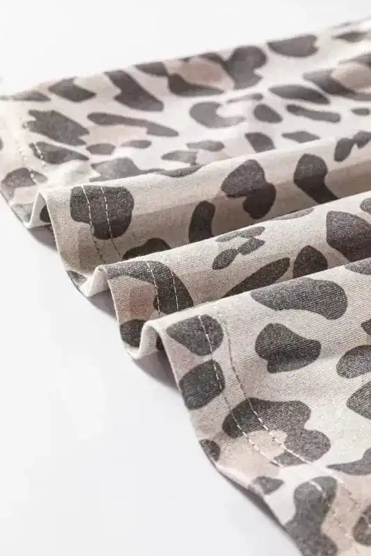 Mini Dresses Chic Leopard V-Neck Mini - Trendy Women's Dress