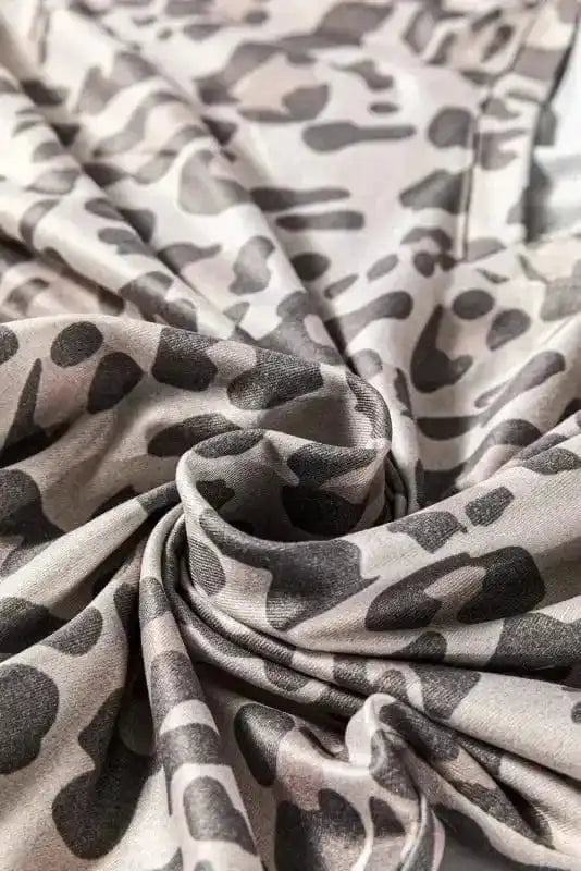 Mini Dresses Chic Leopard V-Neck Mini - Trendy Women's Dress