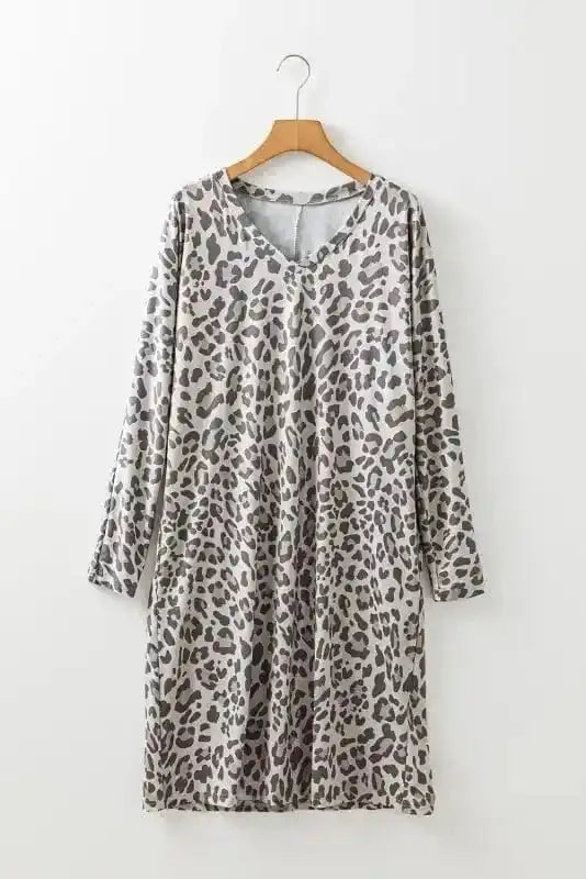 Mini Dresses Chic Leopard V-Neck Mini - Trendy Women's Dress