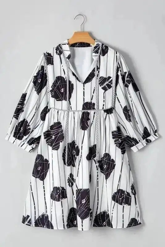 Plus Size Mini Dresses Black & White Floral Curvy Mini Dress