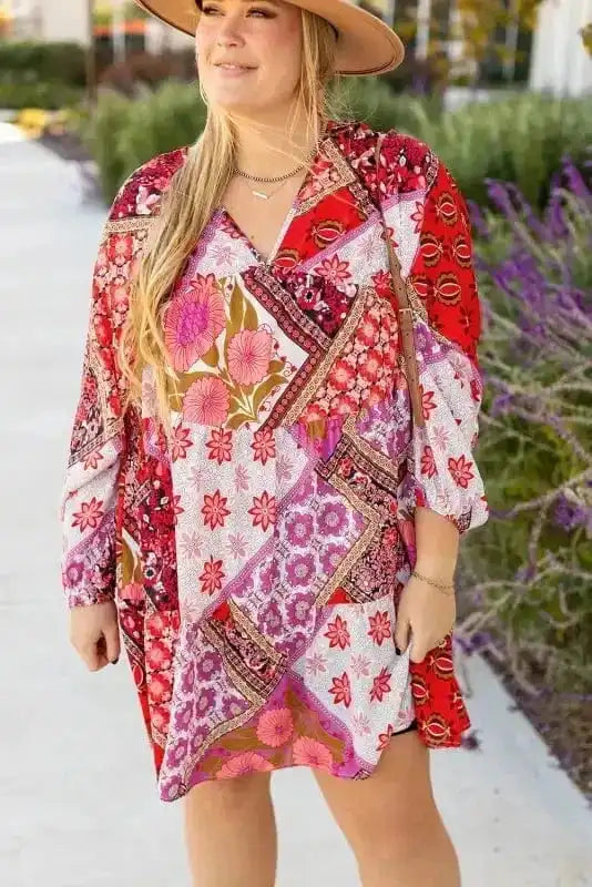 Plus Size Mini Dresses Floral Fantasy Hollowed Back Dress