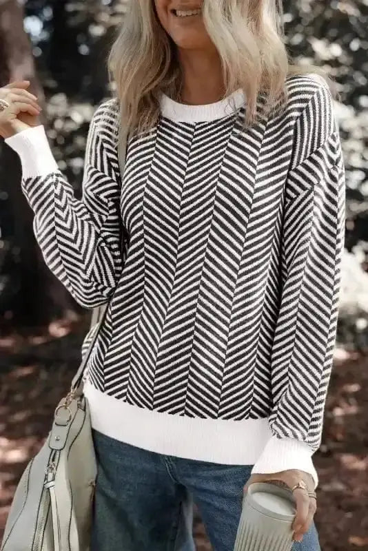 Black chevron contrast crew neck sweater front view — Fashionfitz UK