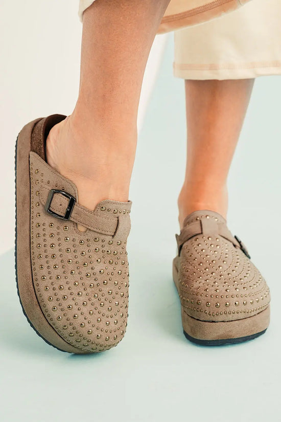 Parchment rivet buckle closed toe platform slippers