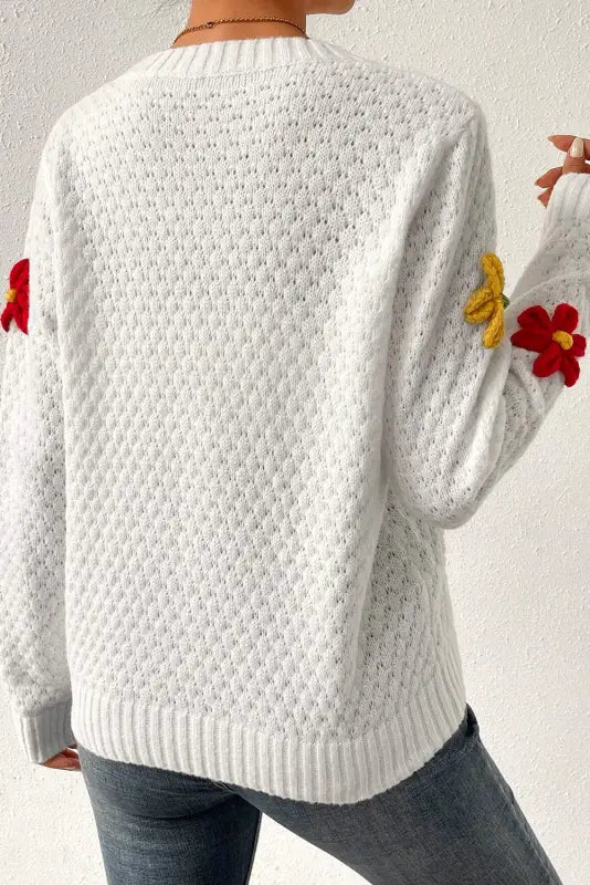 Flower applique white sweater | fashionfitz