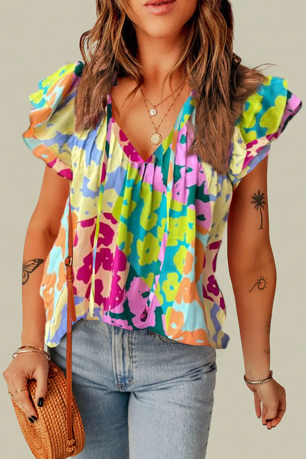 Flutter sleeve v neck crinkled blouse - multicolour / s / 100% polyester - short blouses