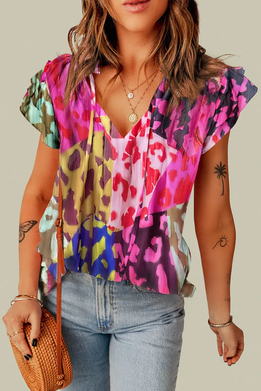 Flutter sleeve v neck crinkled blouse - rose / s / 100% polyester - short blouses