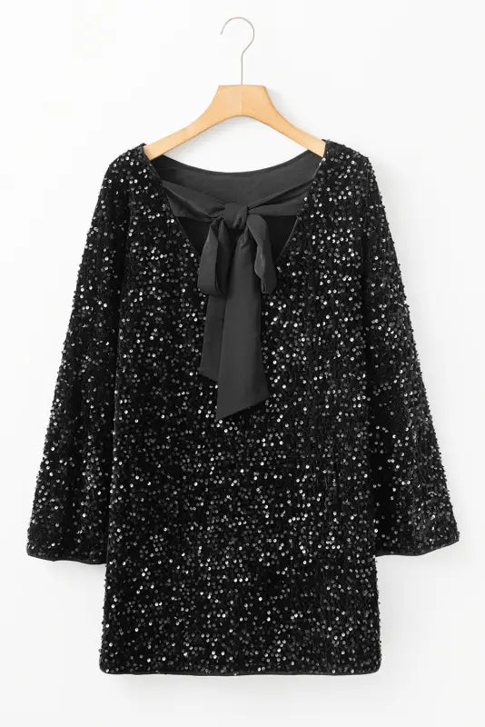 Glamour sequin mini dress – knot & cutout