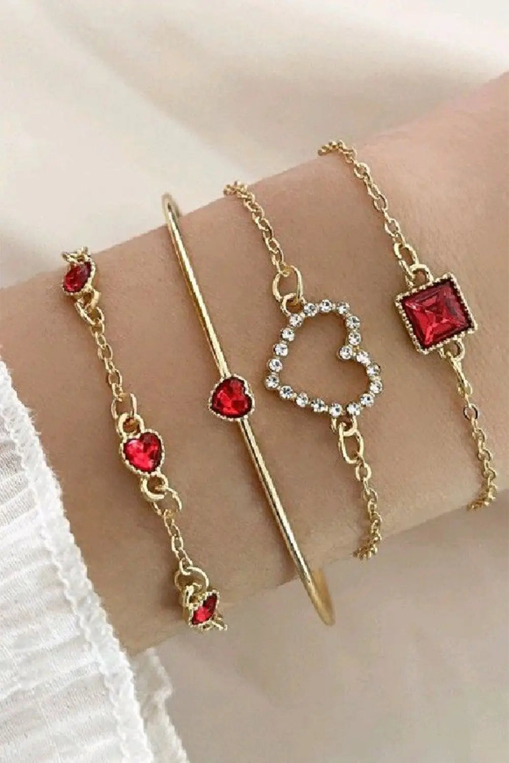 Gold 4pcs valentine diamond heart bracelet set - one size