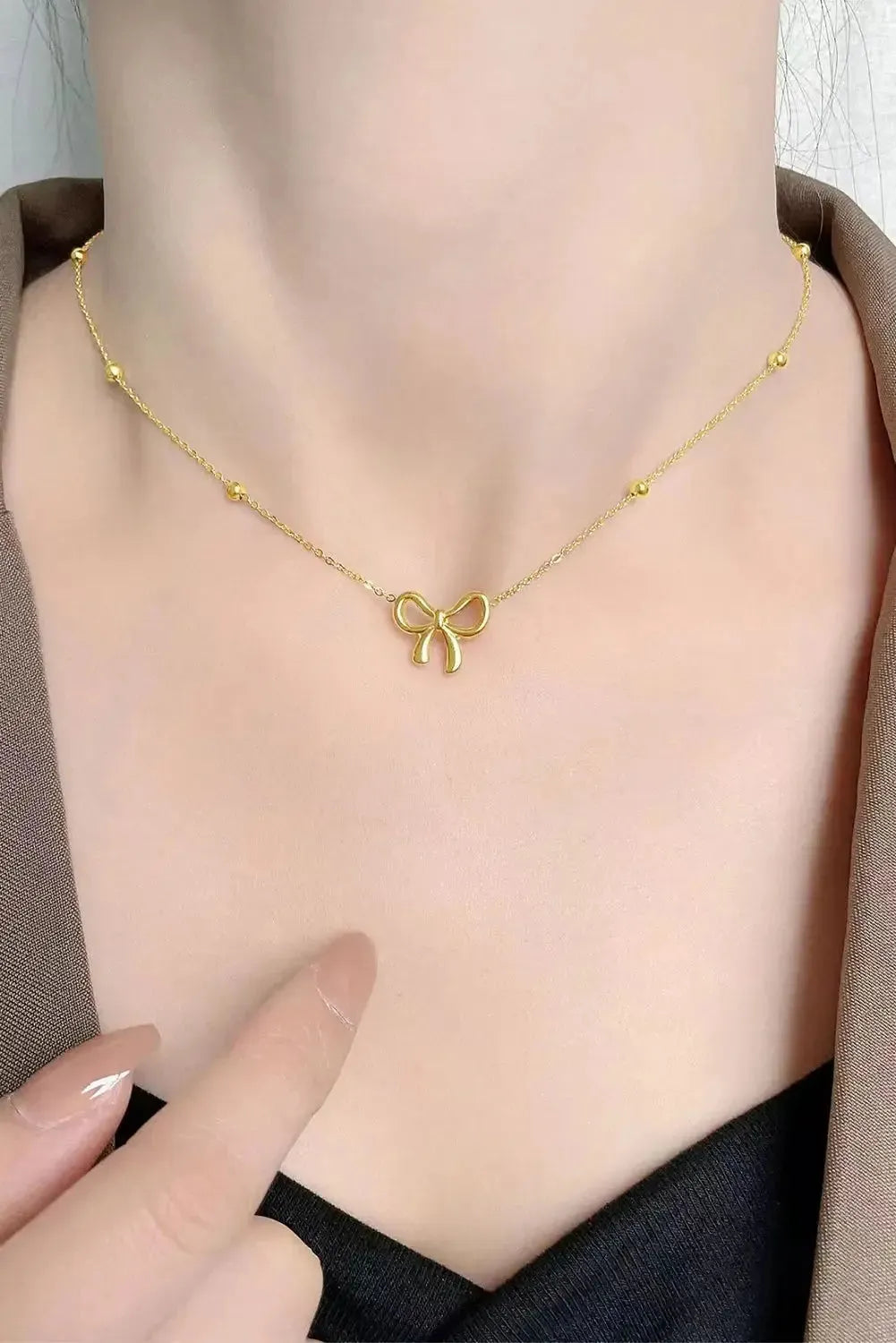 Gold Bowknot Pendant Choker Necklace - Fashionfitz