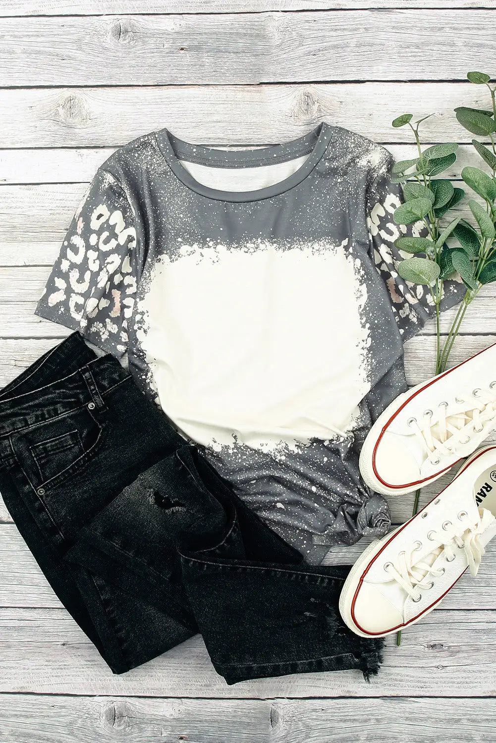 Gray bleached leopard short sleeve t-shirt - s / 95% cotton + 5% elastane - t-shirts