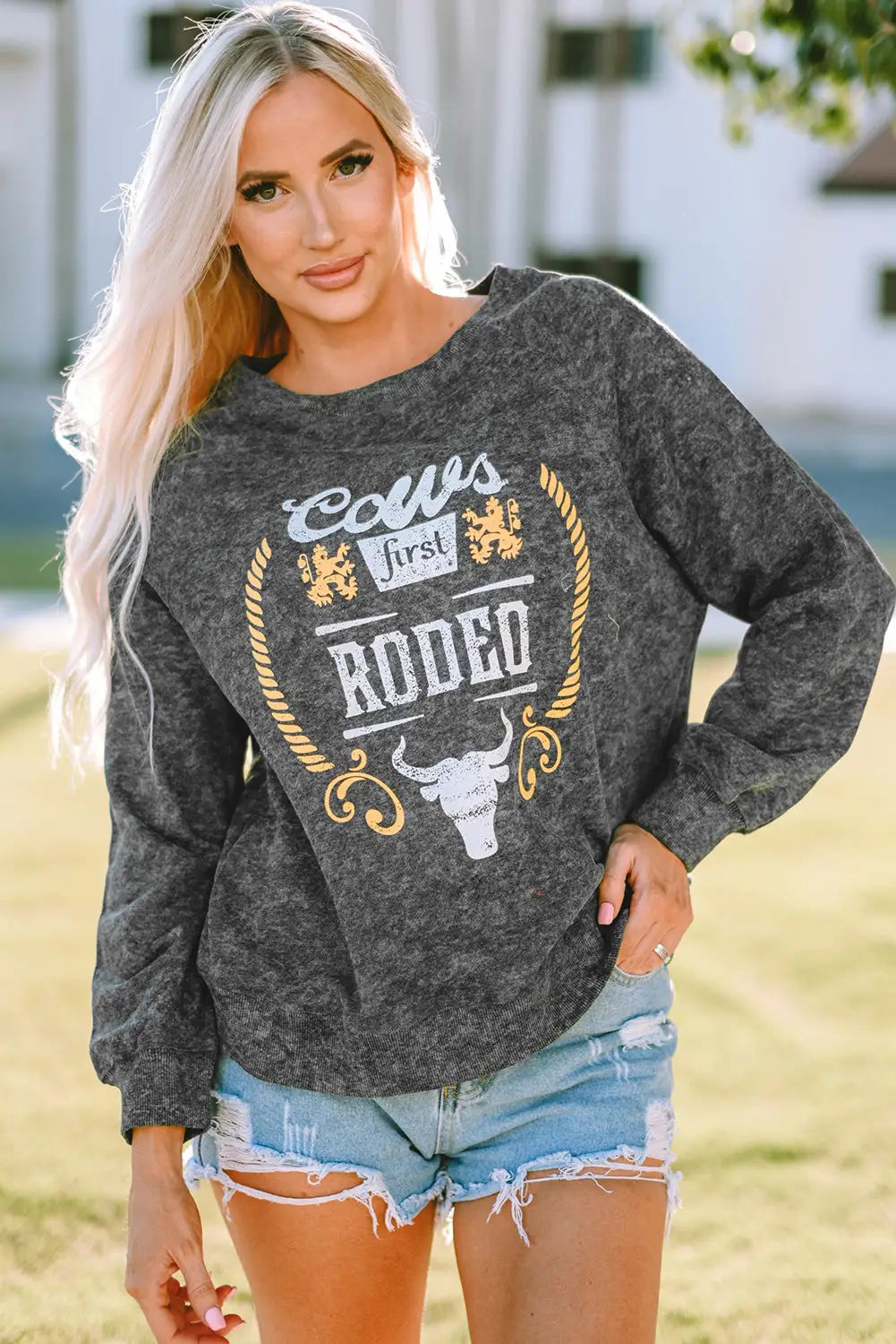 Gray coors banquet rodeo graphic mineral washed sweatshirt - sweatshirts & hoodies