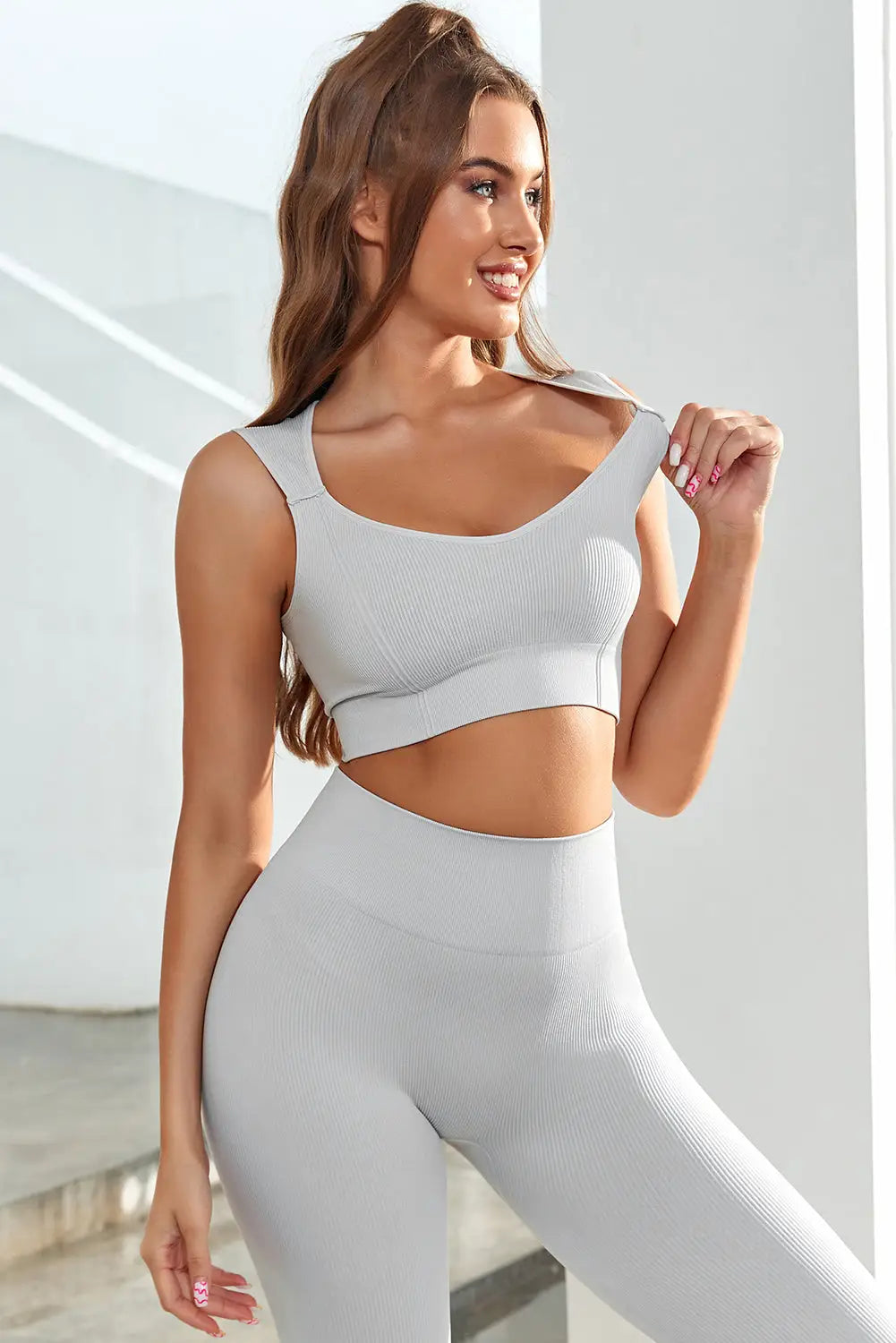 Gray joint straps sleeveless ribbed gym top - s /