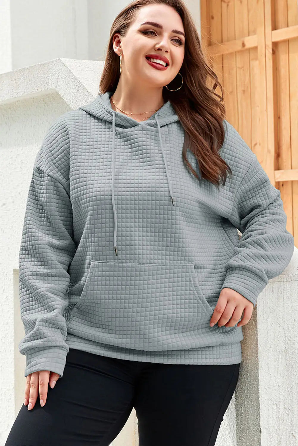 Gray lattice textured kangaroo pocket drawstring hoodie - 1x / 95% polyester + 5% elastane - tops