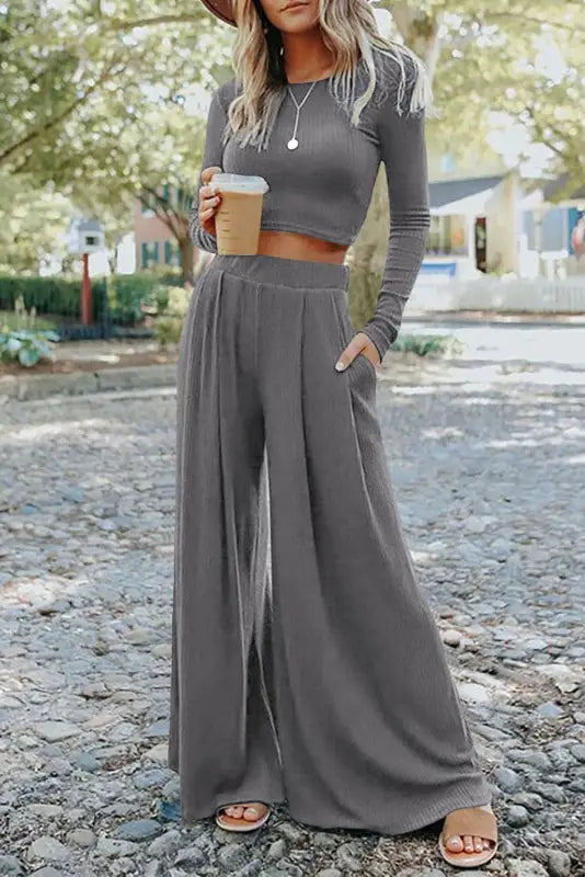 Gray ribbed crop top flared pants set - s / 65% polyester + 25% viscose + 10% elastane - two piece pant sets