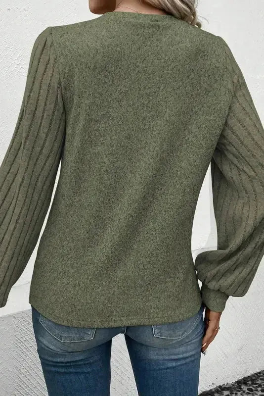 Gray Ribbed Splicing Sleeve Round Neck T-shirt - Fashionfitz