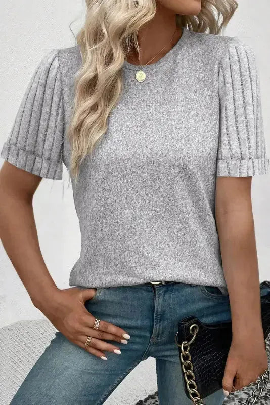 Gray Ribbed Splicing Sleeve Round Neck T-shirt - Fashionfitz