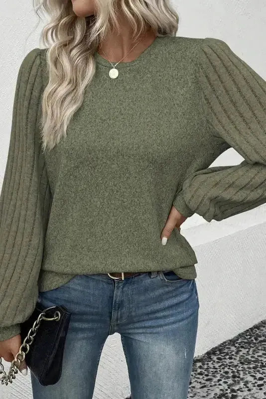 Gray Ribbed Splicing Sleeve Round Neck T-shirt - Fashionfitz