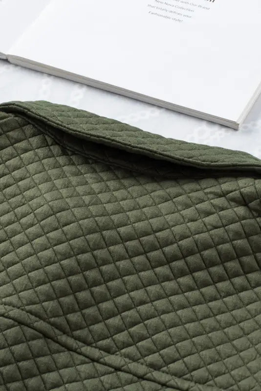 Green color block patchwork flap pocket quilted shacket