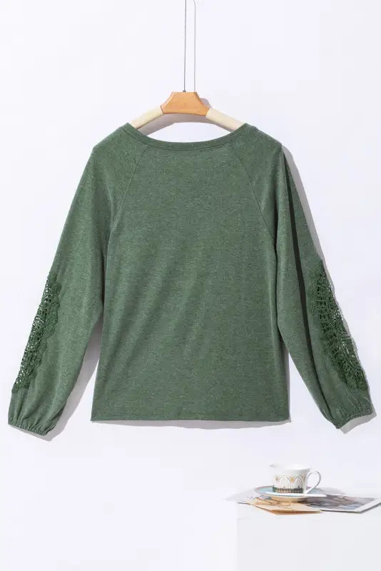 Long sleeve tops green crochet lace patch raglan top