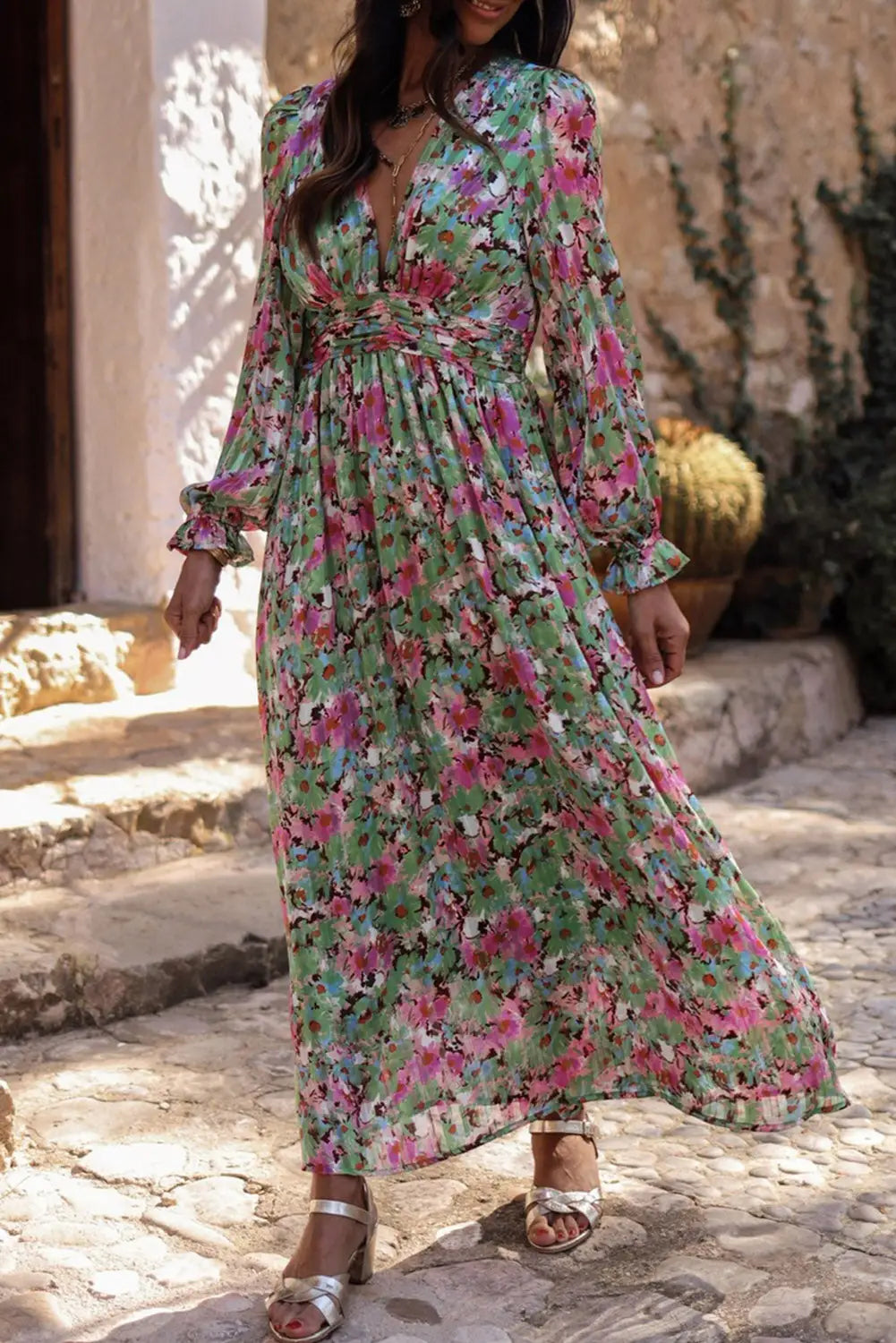 Green floral print deep v neck ruched cinched waist maxi dress - s / 100% polyester - dresses