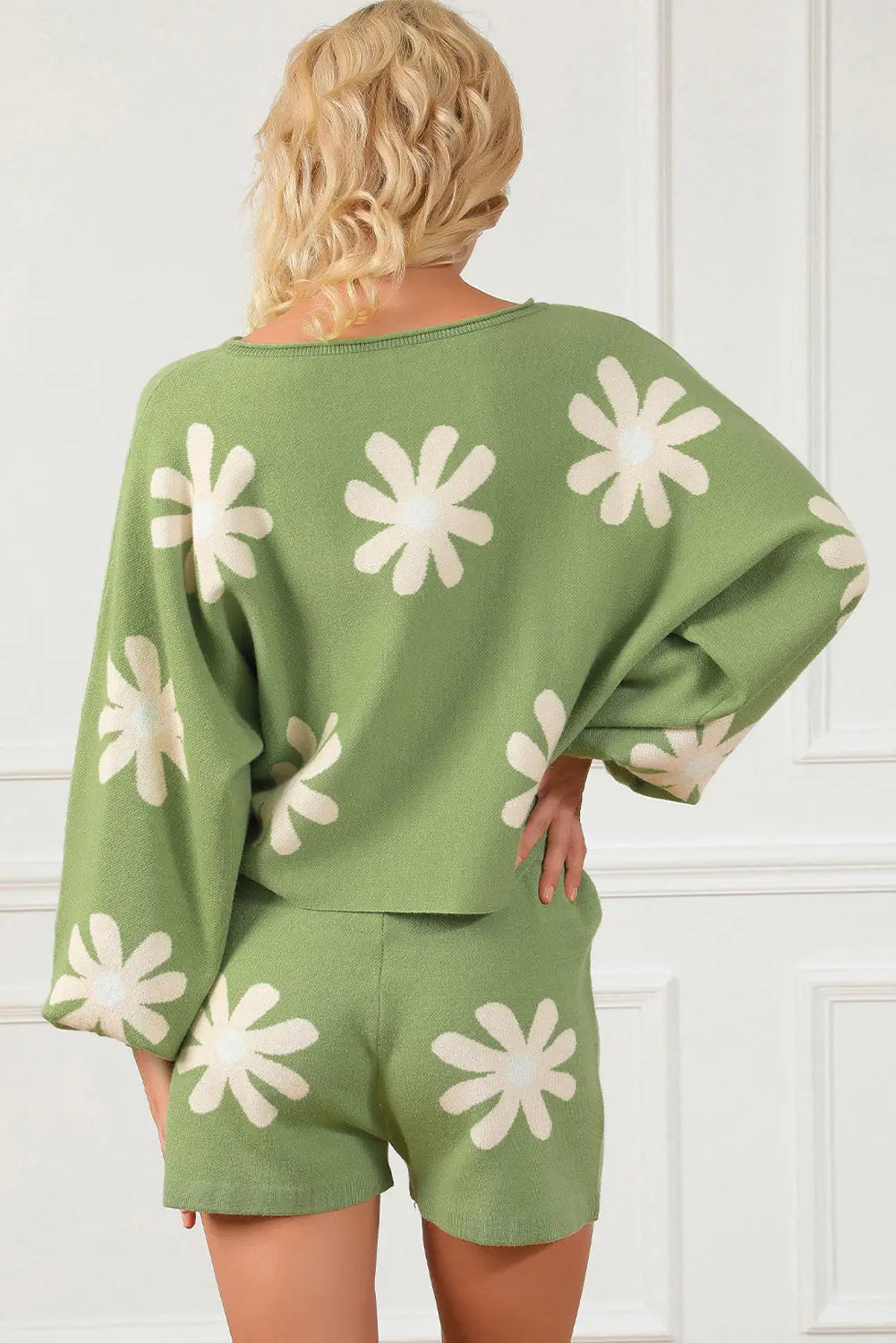 Green flower print bubble sleeve knitted sweater and shorts set - loungewear