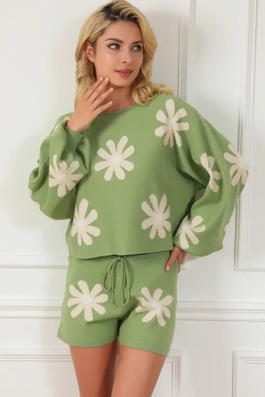 Green flower print bubble sleeve knitted sweater and shorts set - loungewear