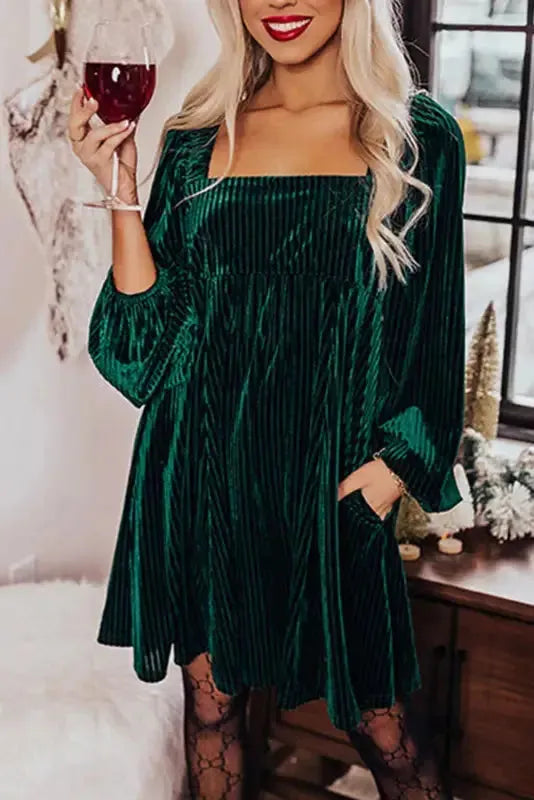Green Tie Back Square Neck Velvet Babydoll Dress - Fashionfitz