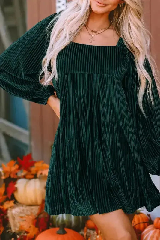 Green Tie Back Square Neck Velvet Babydoll Dress - Fashionfitz