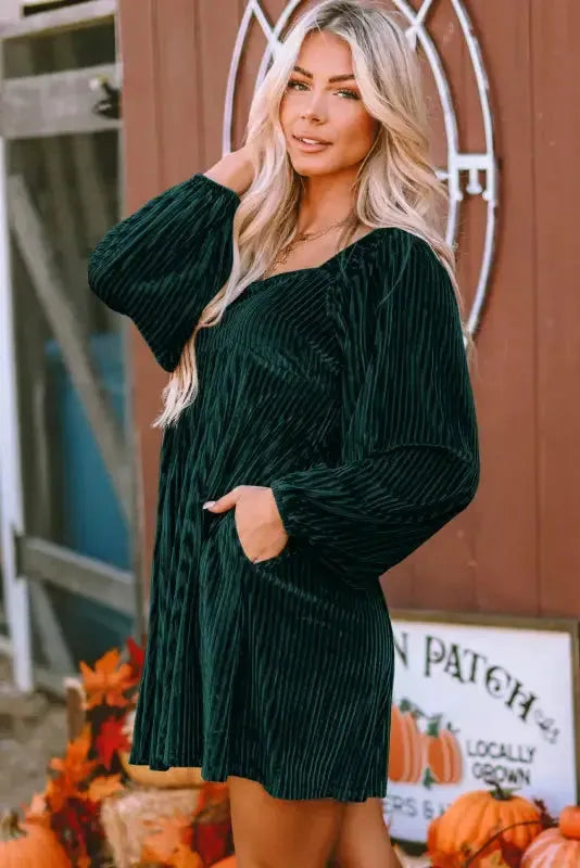 Green Tie Back Square Neck Velvet Babydoll Dress - Fashionfitz