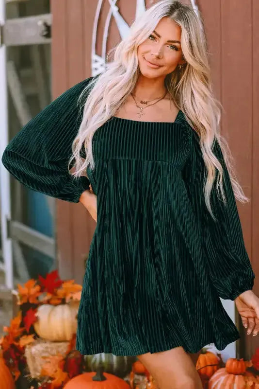 Green Tie Back Square Neck Velvet Babydoll Dress - Fashionfitz
