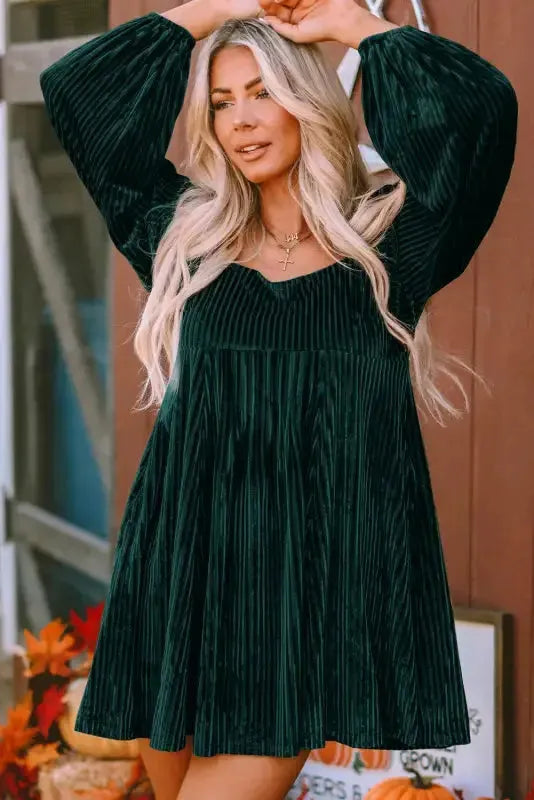 Green Tie Back Square Neck Velvet Babydoll Dress - Fashionfitz