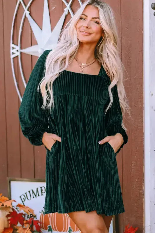 Green Tie Back Square Neck Velvet Babydoll Dress - Fashionfitz