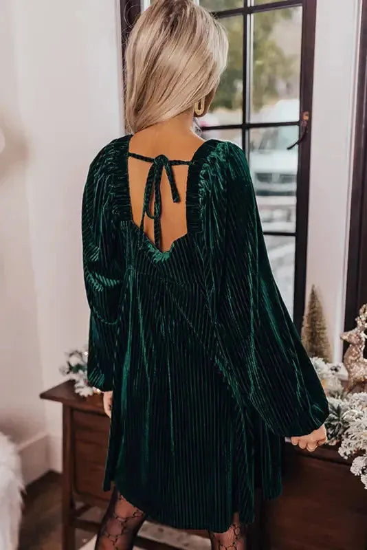 Green Tie Back Square Neck Velvet Babydoll Dress - Fashionfitz