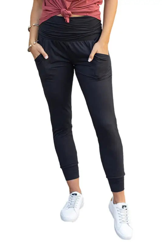 Black high waist pleated pocket leggings