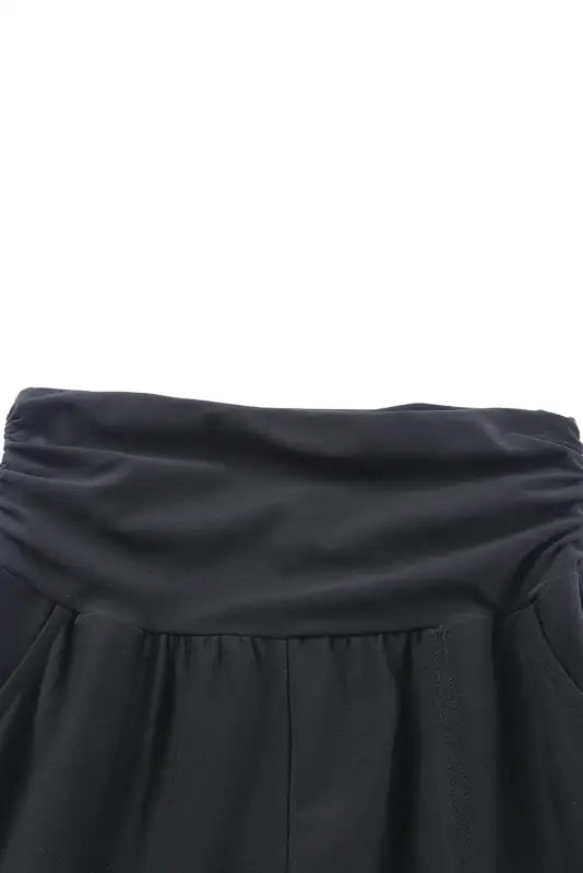 Black high waist pleated pocket leggings